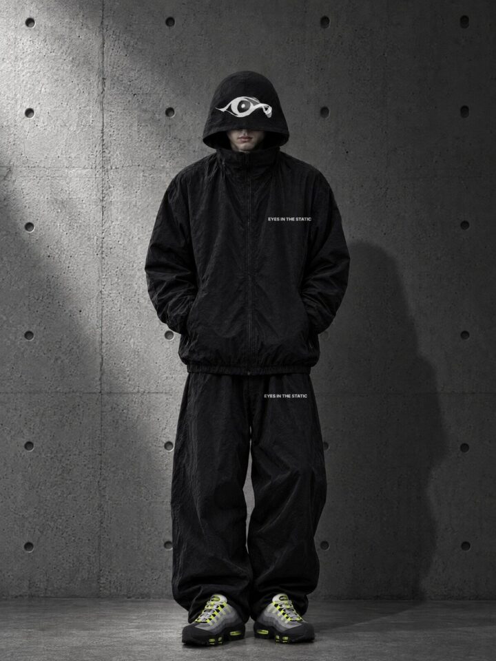 ナイロンフーデッドジャケット(Black)